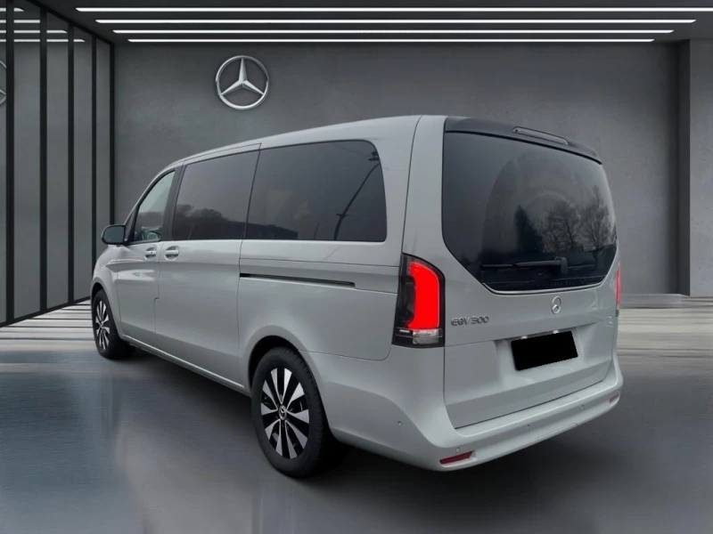 Mercedes-Benz EQV 300 LONG CAMERA DISTRONIC LED, снимка 2 - Автомобили и джипове - 52529922