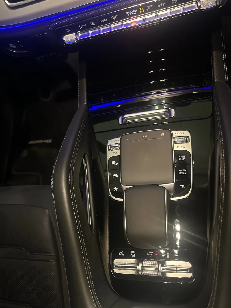 Mercedes-Benz GLE 53 4MATIC AMG, снимка 13 - Автомобили и джипове - 53021606
