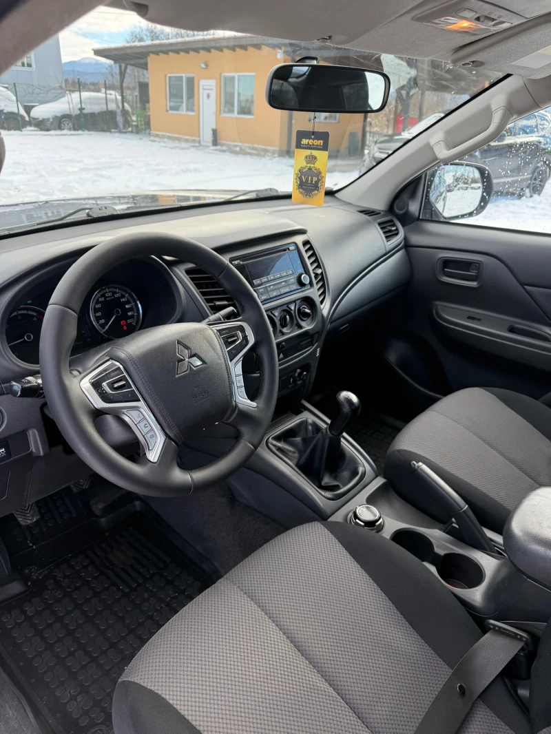 Mitsubishi L200 2.2 DI-D 150 кс 4x4, снимка 11 - Автомобили и джипове - 53043521