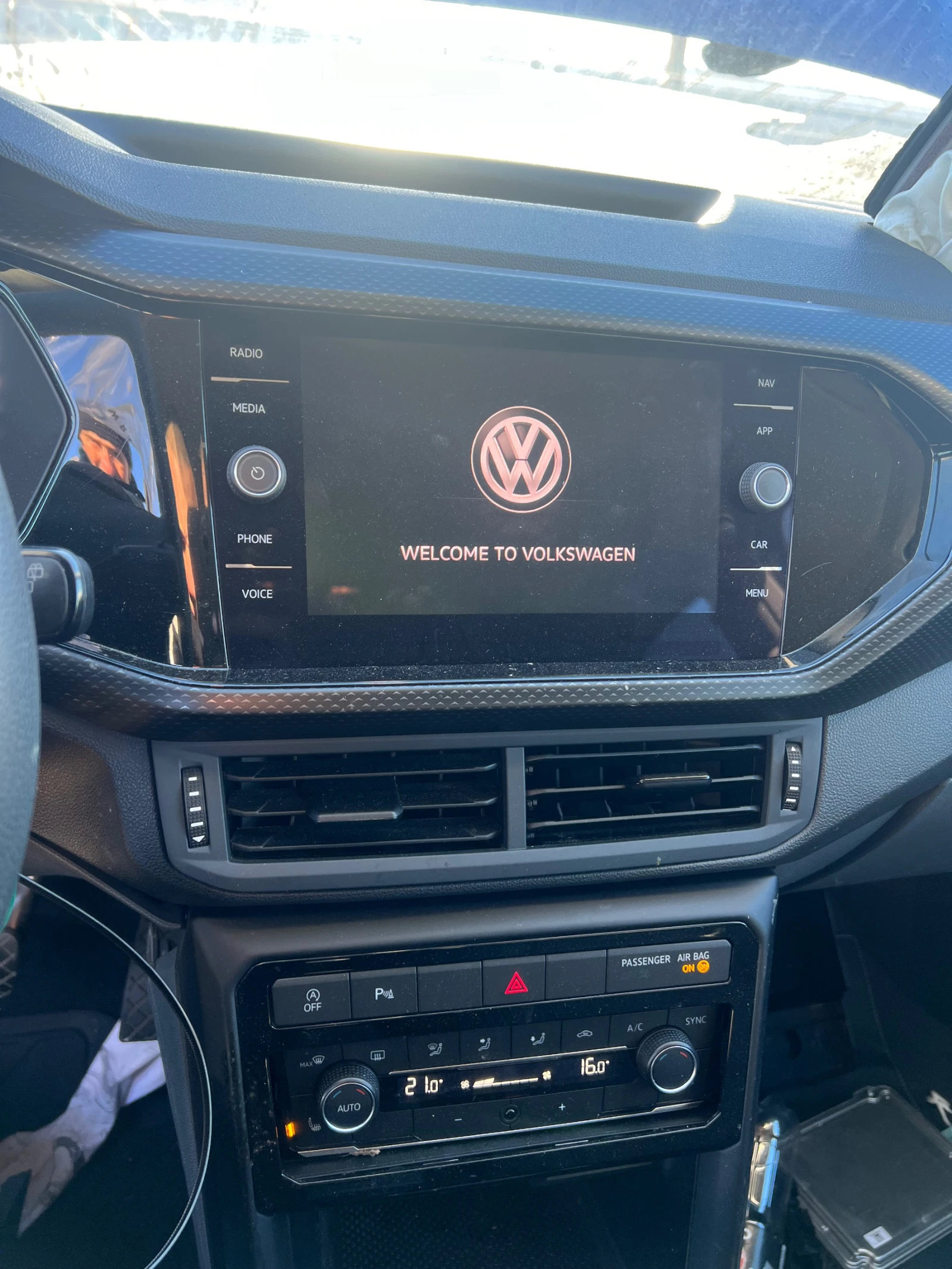 VW T-Cross 1.0TSI DSG | Mobile.bg   16