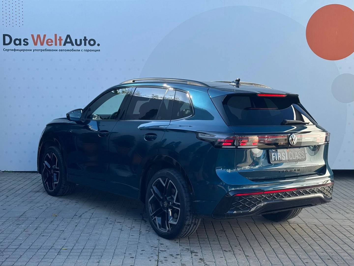 VW Tiguan R-Line Plus 2.0 TSI 4MOTION DSG - изображение 4