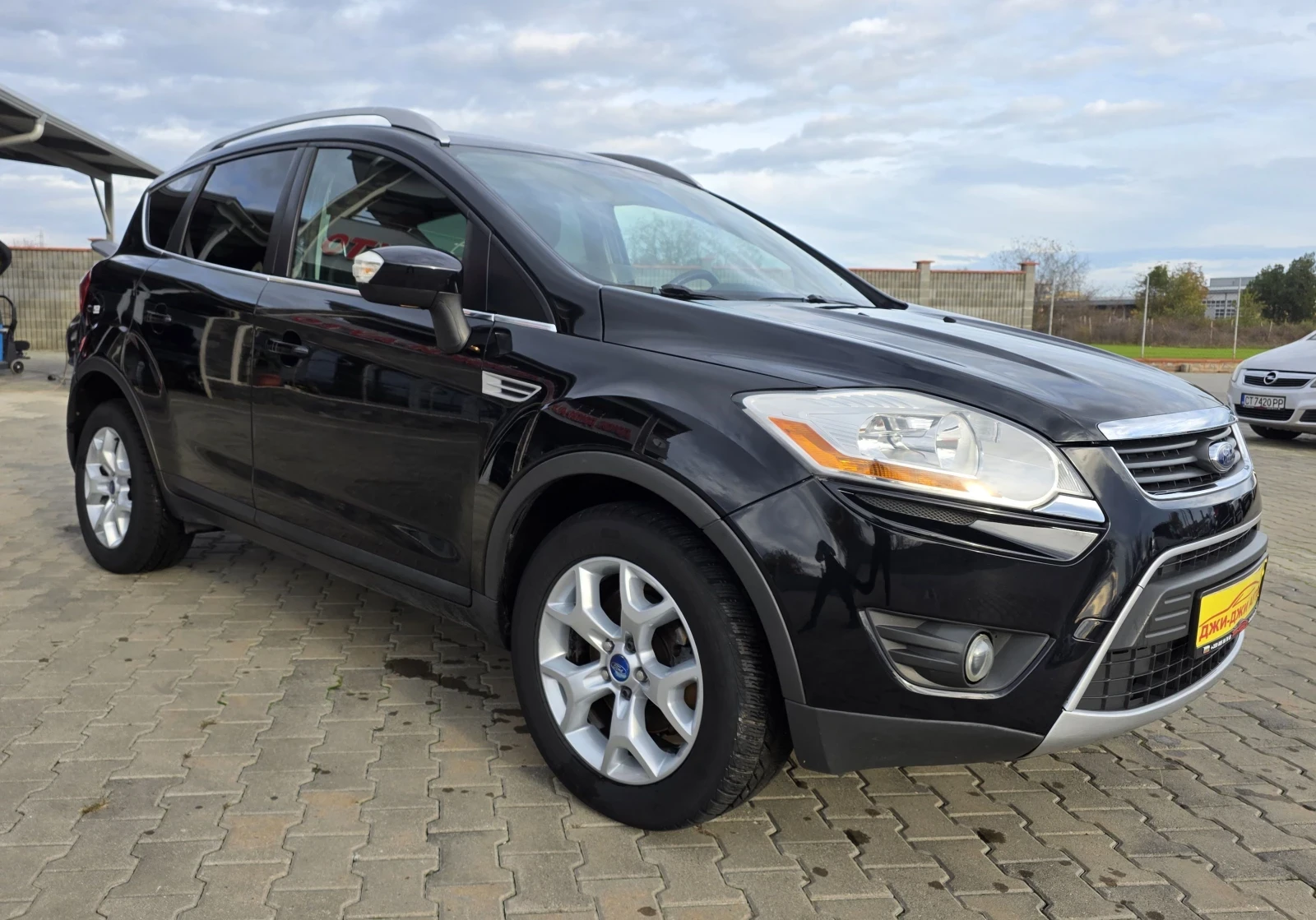Ford Kuga 2.0TDCI - изображение 3