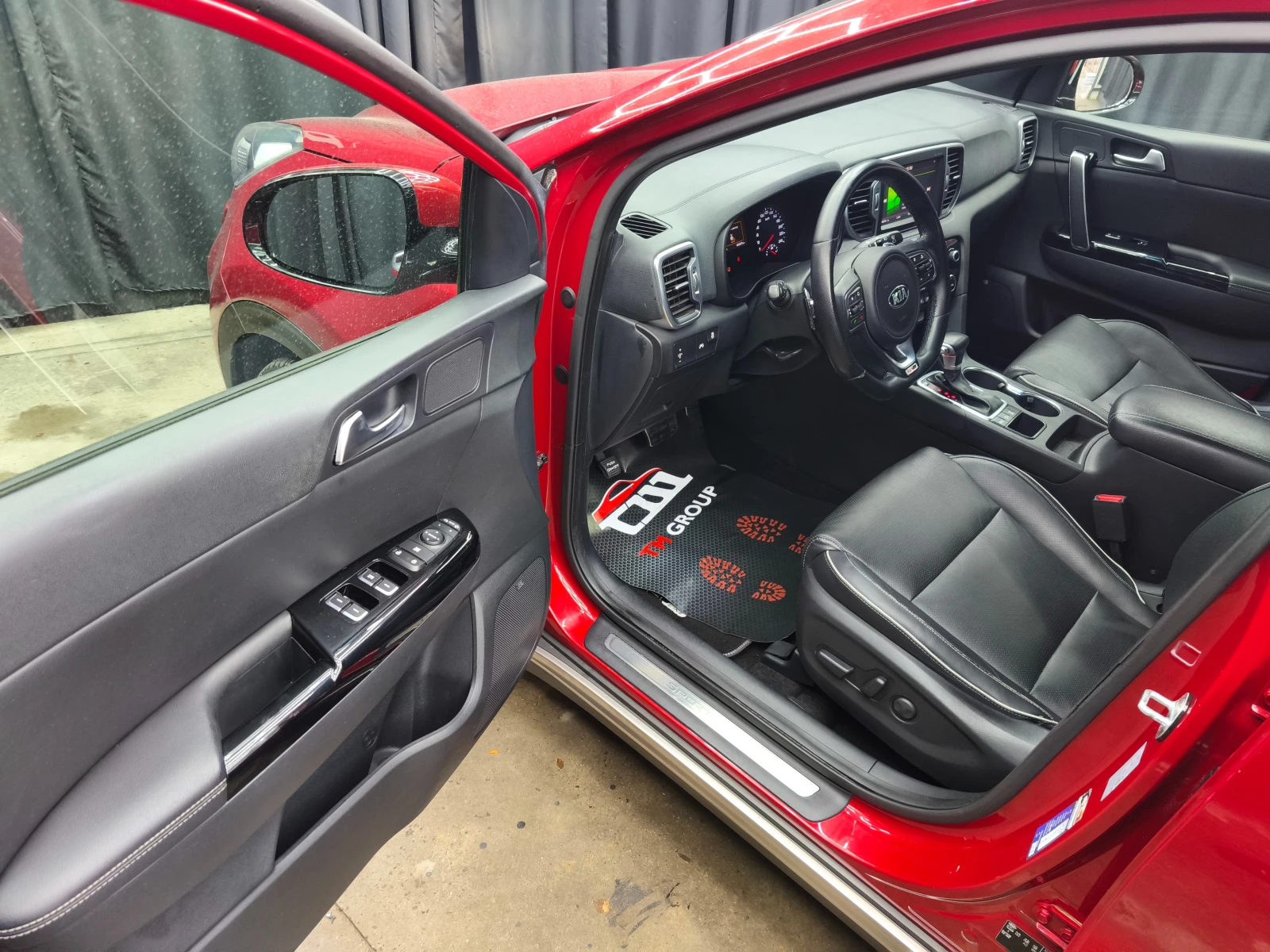 Kia Sportage GTLine 1.6i AUTOMATIC 4WD Euro6B - изображение 7