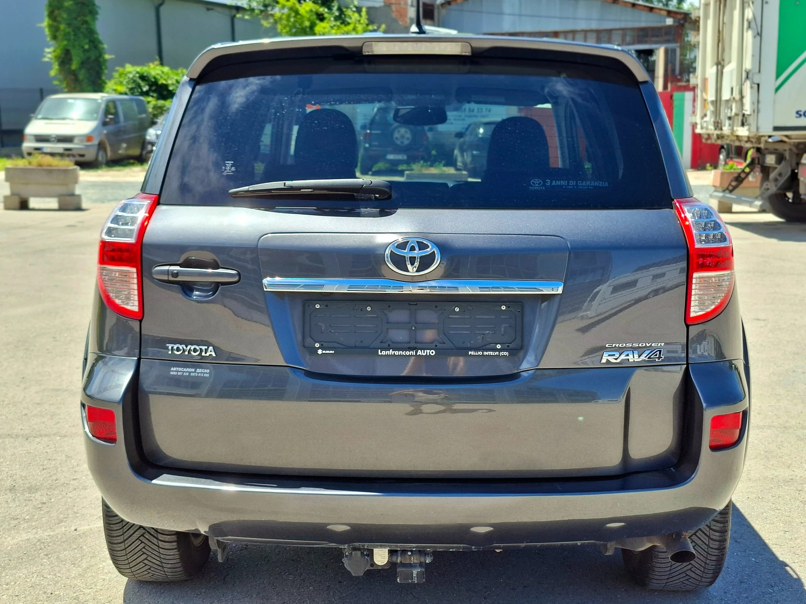 Toyota Rav4 2.2D-CAT 4x4 F1* АВТОМАТ* КОЖА* НАВИ* ПОДГРЕВ* KEY, снимка 5 - Автомобили и джипове - 53704224