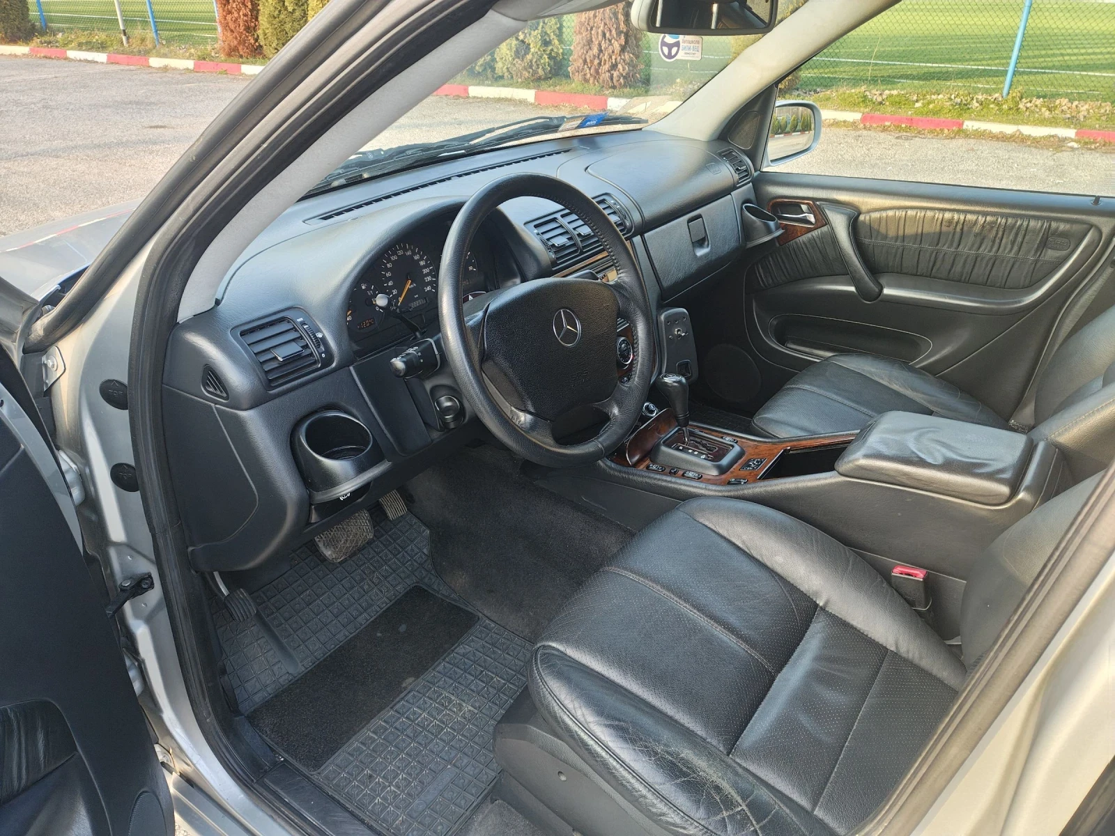 Mercedes-Benz ML 270 2.7cdi* ТОП* , снимка 15 - Автомобили и джипове - 53867189