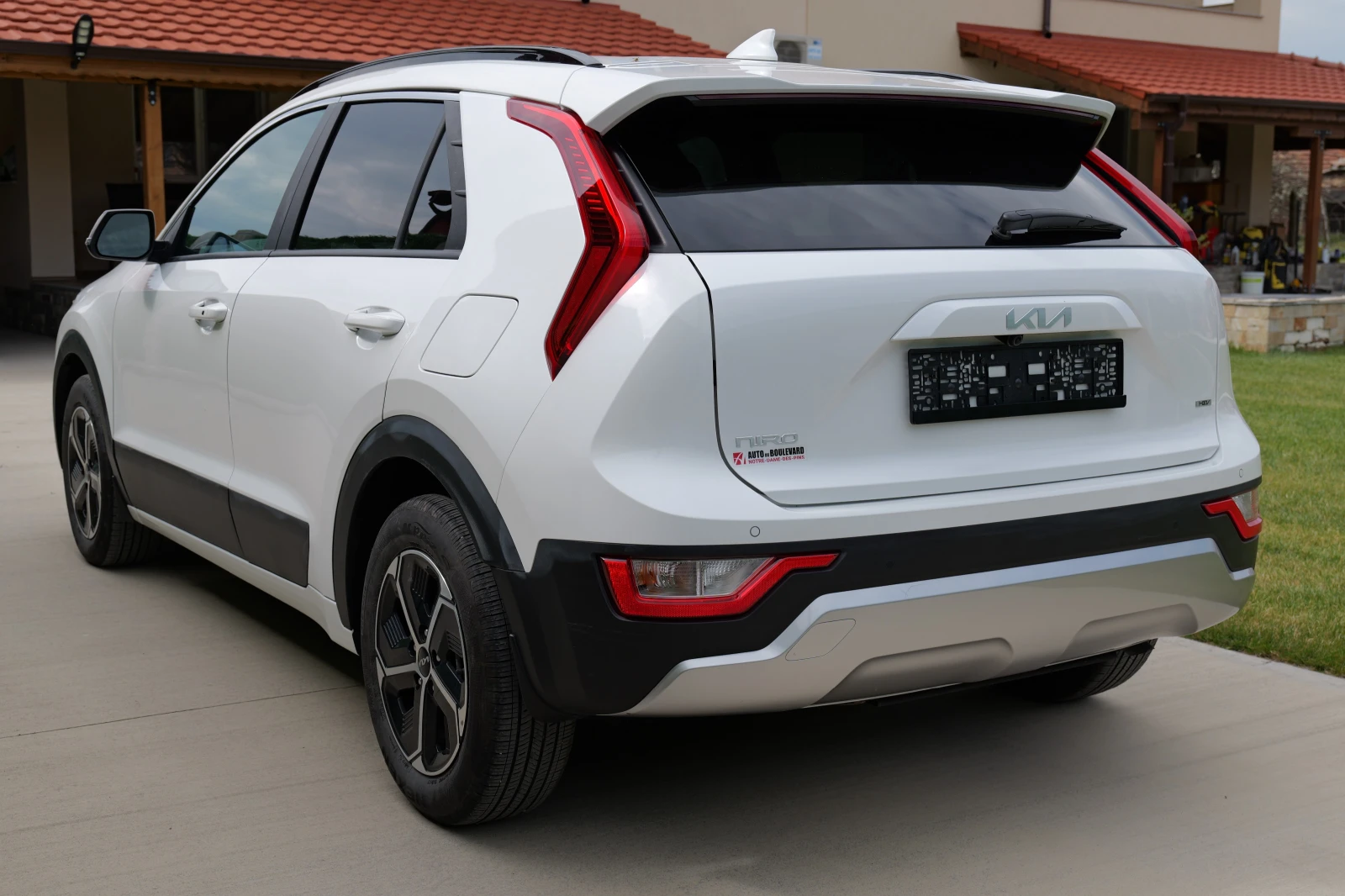 Kia Niro HEV, снимка 7 - Автомобили и джипове - 53982731