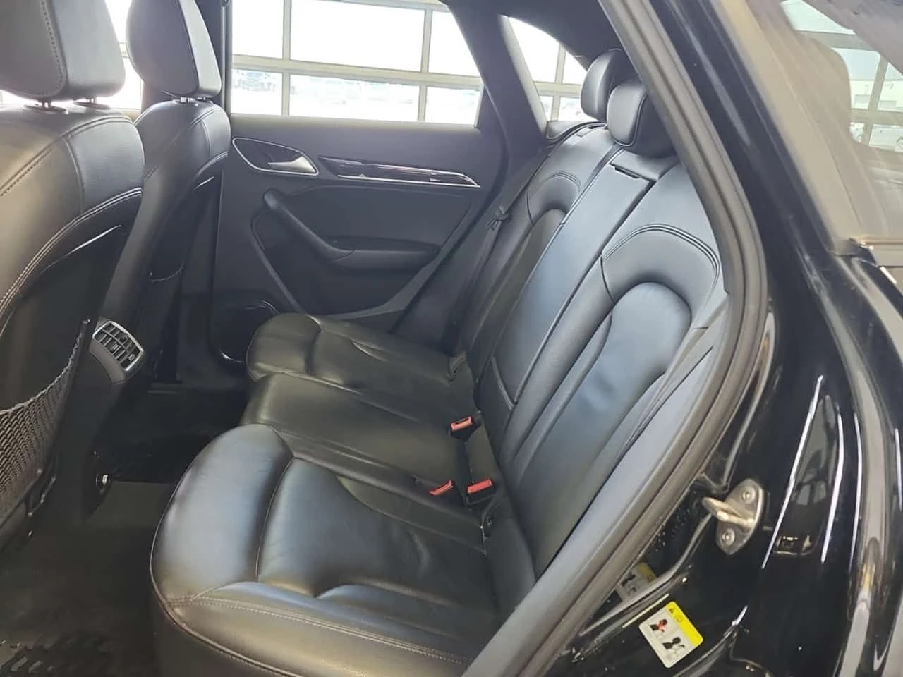 Audi Q3 * TECHNIK * CARFAX * ЦЕНА ДО БГ, снимка 10 - Автомобили и джипове - 54608956