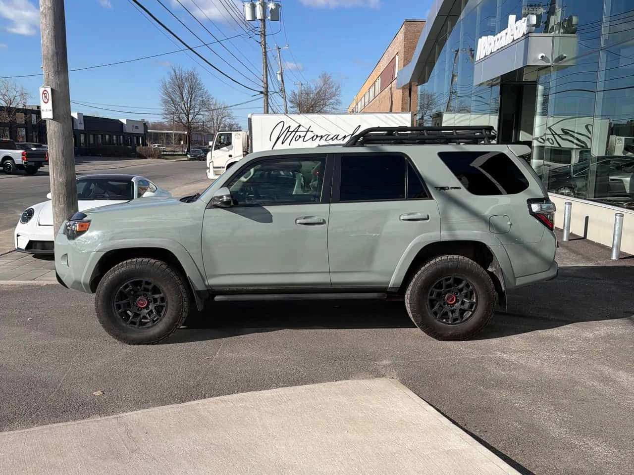 Toyota 4runner | 4WD | TRD Pro | lunar Rock | CARFAX | Mobile.bg � ����������� 17