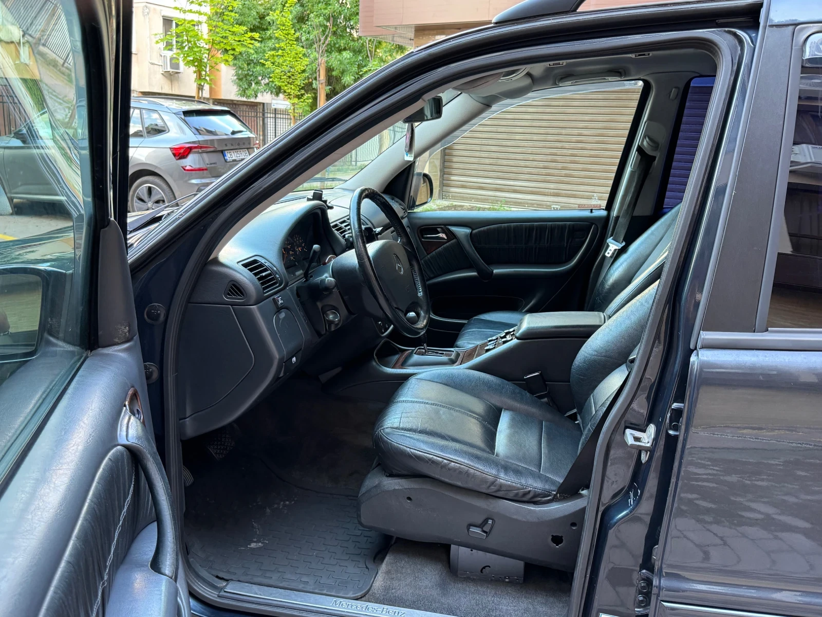 Mercedes-Benz ML 320 ГАЗ-ИНЖ!, снимка 8 - Автомобили и джипове - 54827067