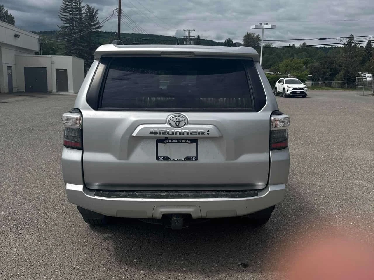 Toyota 4runner * 4WD * АВТОКРЕДИТ БЕЗ ПЪРВОНАЧАЛНА ВНОСКА* , снимка 4 - Автомобили и джипове - 54936701