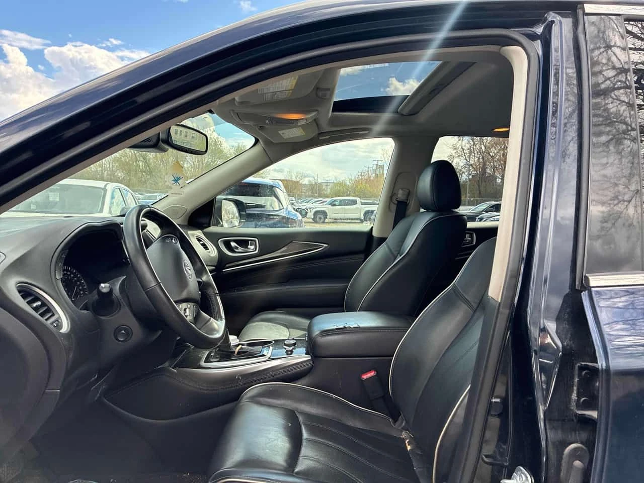 Infiniti QX60  AWD 3.5L / КОЖА / ПОДГРЕВИ / ШИБИДАХ , снимка 13 - Автомобили и джипове - 55391305