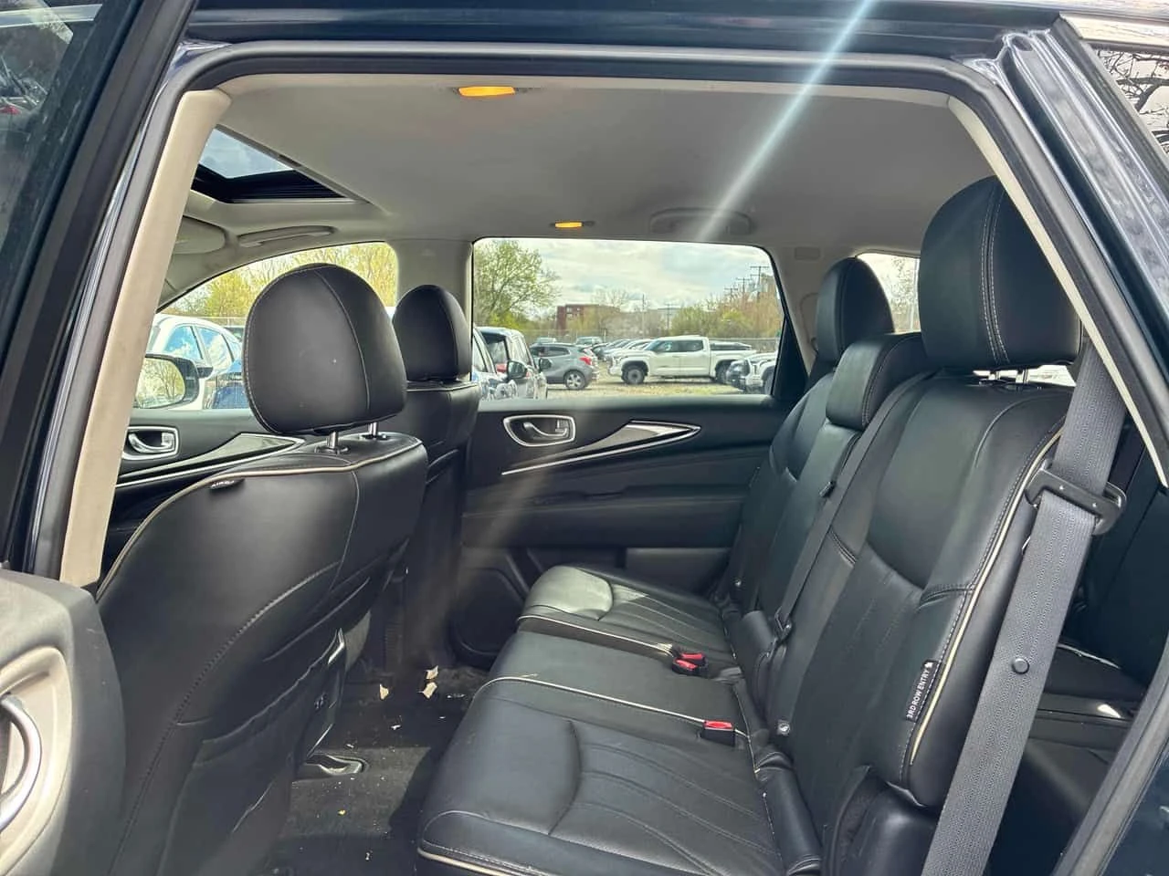 Infiniti QX60  AWD 3.5L / КОЖА / ПОДГРЕВИ / ШИБИДАХ , снимка 14 - Автомобили и джипове - 55391305