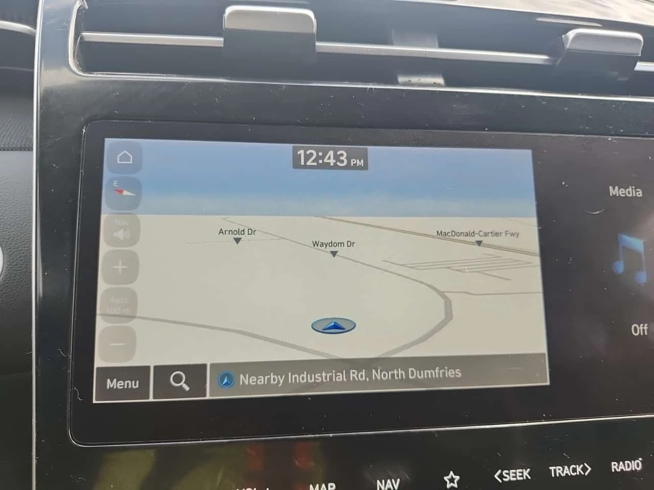 Hyundai Tucson * Awd Luxury * CARFAX * ��� ������������ ������ | Mobile.bg � ����������� 11