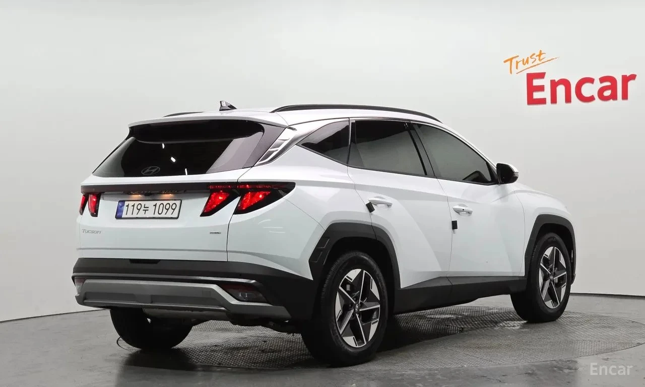 Hyundai Tucson 1.6 T-GDi HEV 4WD Premium | Hybrid| Adaptive Cruis, снимка 2 - Автомобили и джипове - 55501448