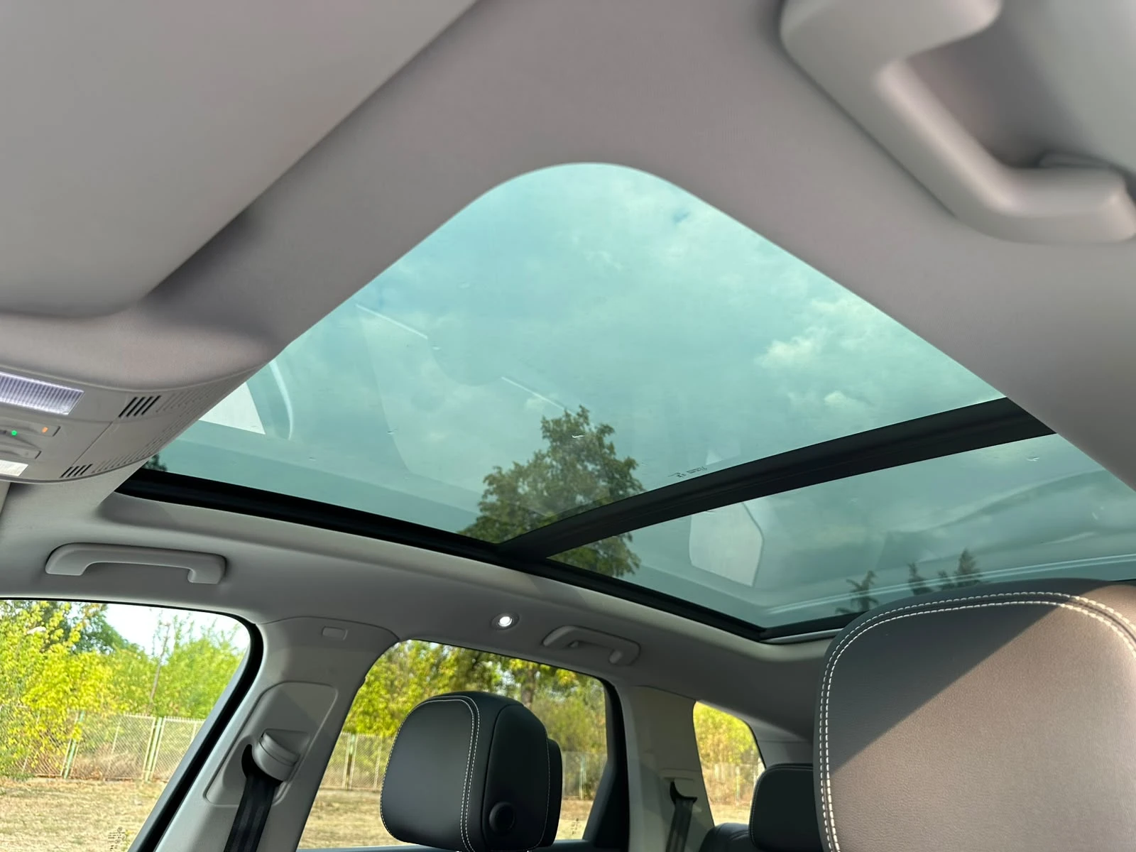 VW Touareg 3.0TDI* 4x4* Маtrix* 29km* Гаранция, снимка 11 - Автомобили и джипове - 56253175