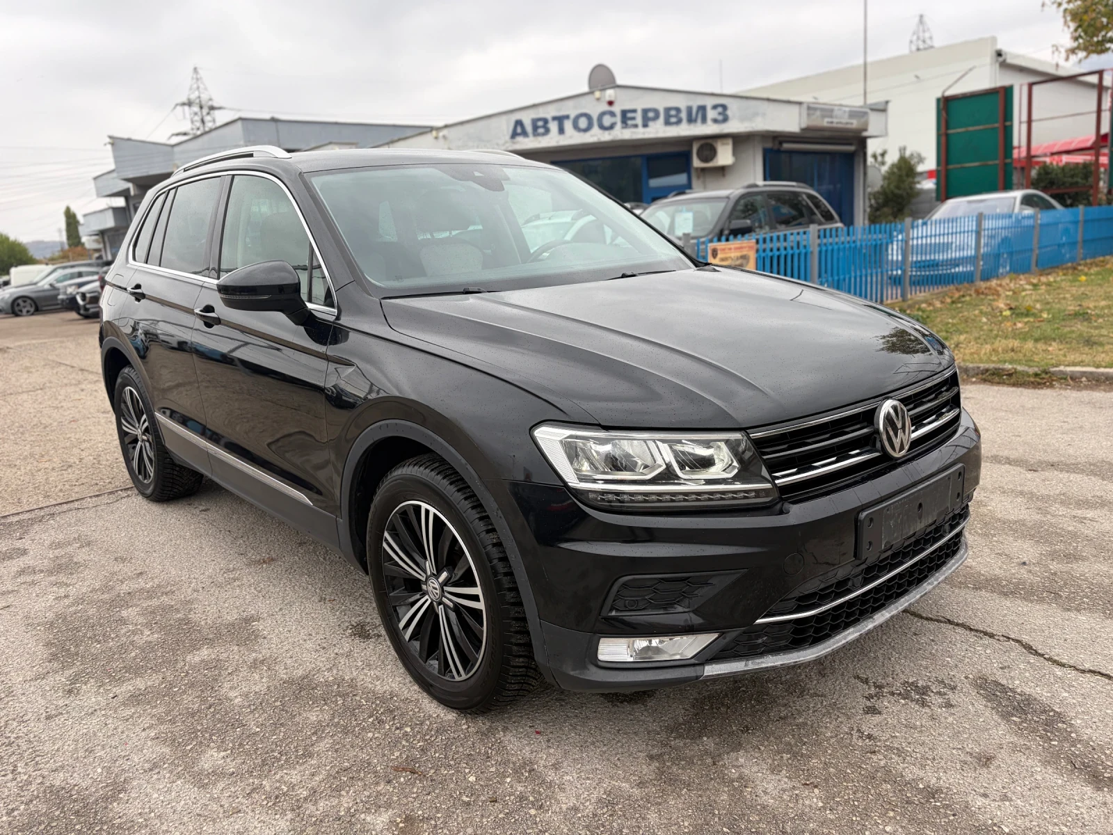VW Tiguan 2.0 TDI 4motion, снимка 3 - Автомобили и джипове - 56705170