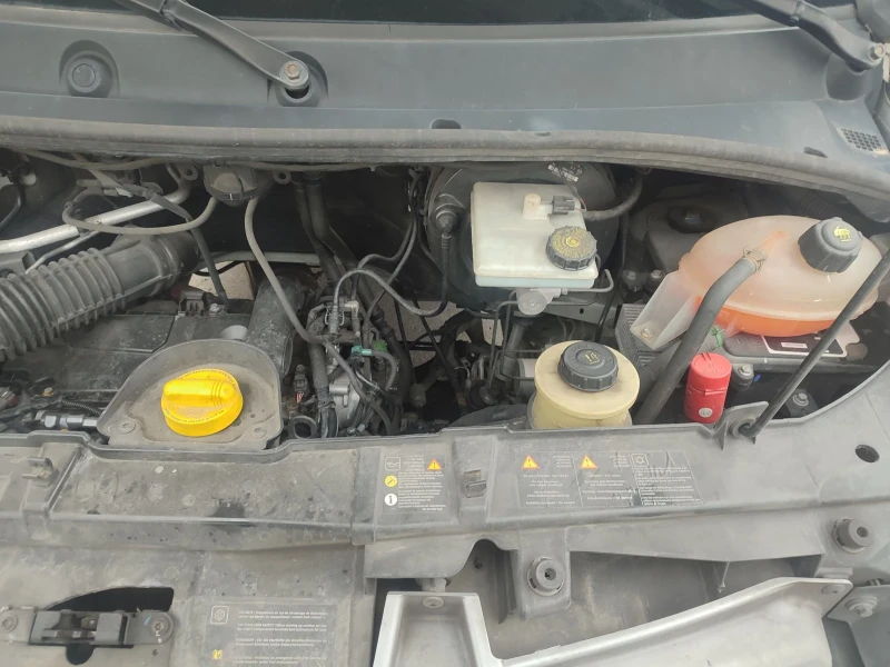 Renault Master 2.3dci 145cv, снимка 13 - Бусове и автобуси - 52303500