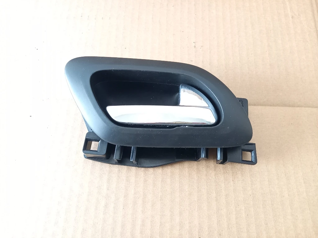 Дръжка врата задна дясна вътрешна Пежо 5008