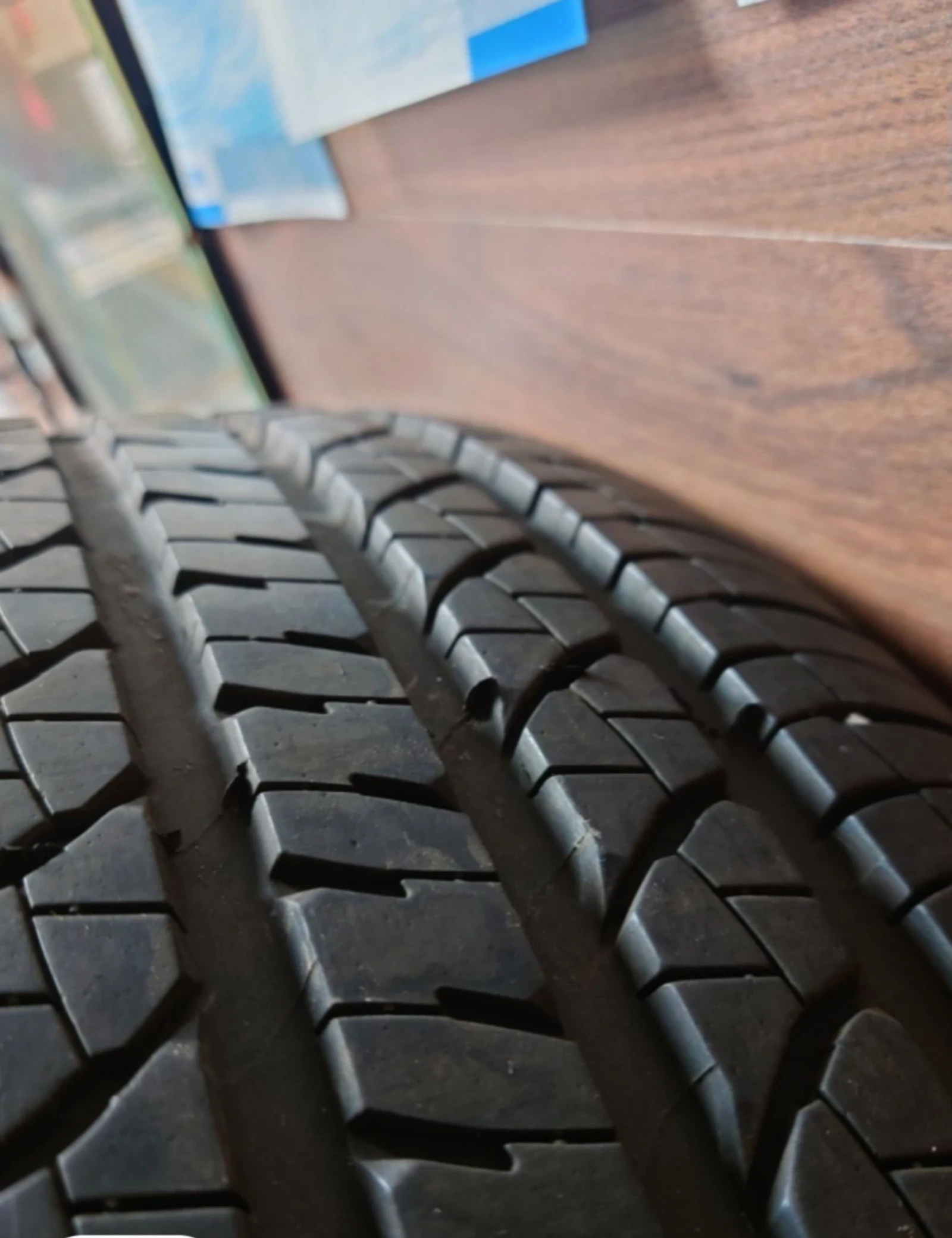    235/65R17  Chrysler Pacifica | Mobile.bg   6