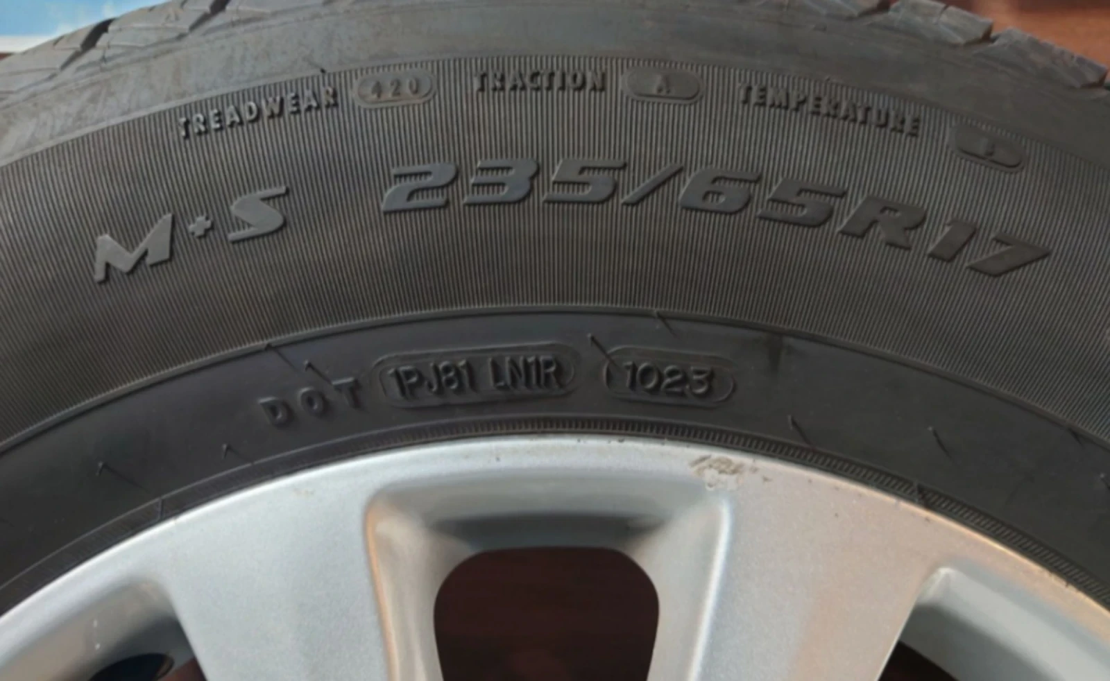    235/65R17  Chrysler Pacifica | Mobile.bg   3