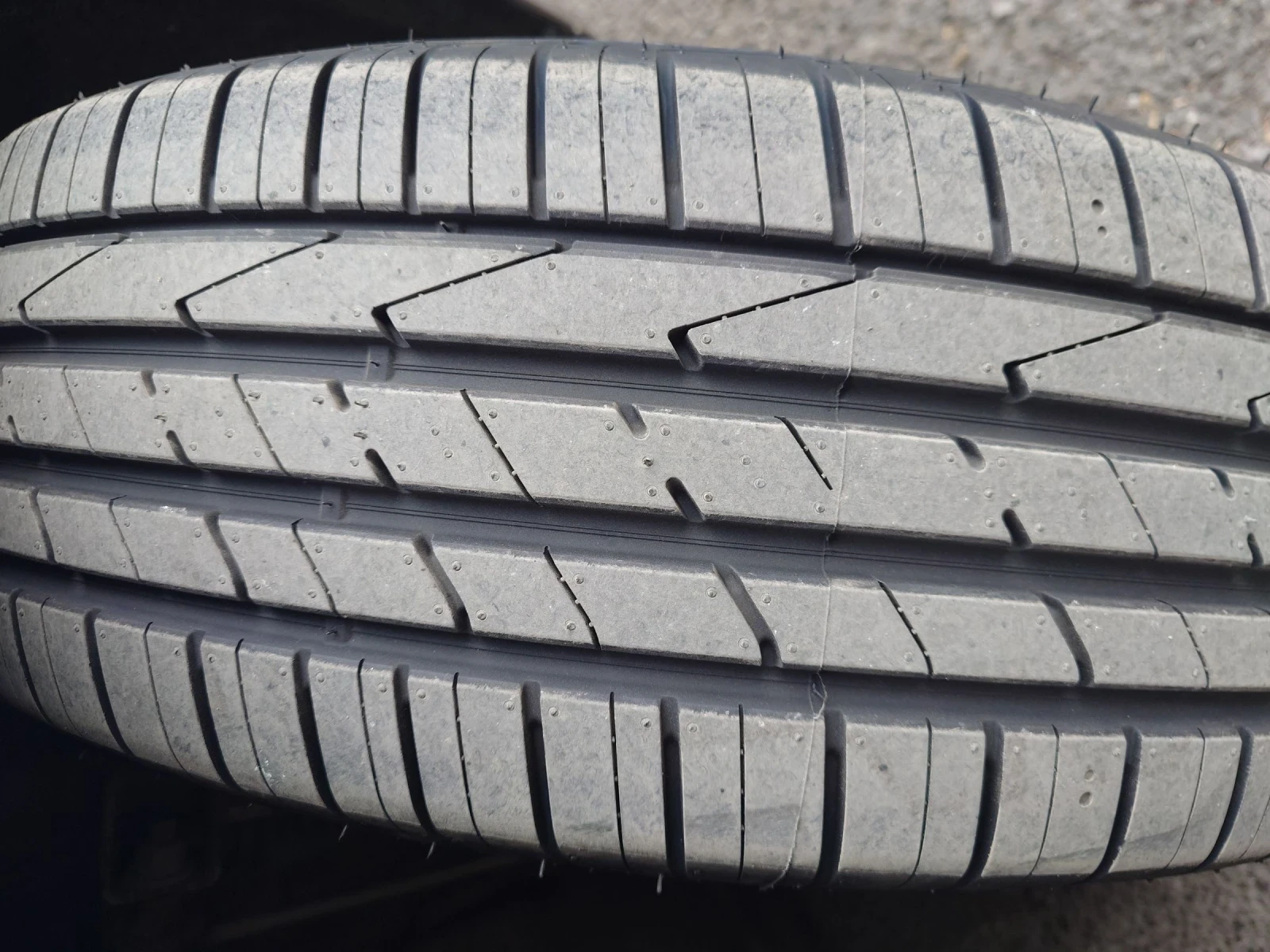 Гуми с джанти Hankook 235/65R17, снимка 3 - Гуми и джанти - 53934791