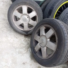        205/55R16  Renault Laguna