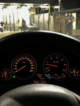 BMW 330 Luxury, Напълно Обслужен, снимка 15