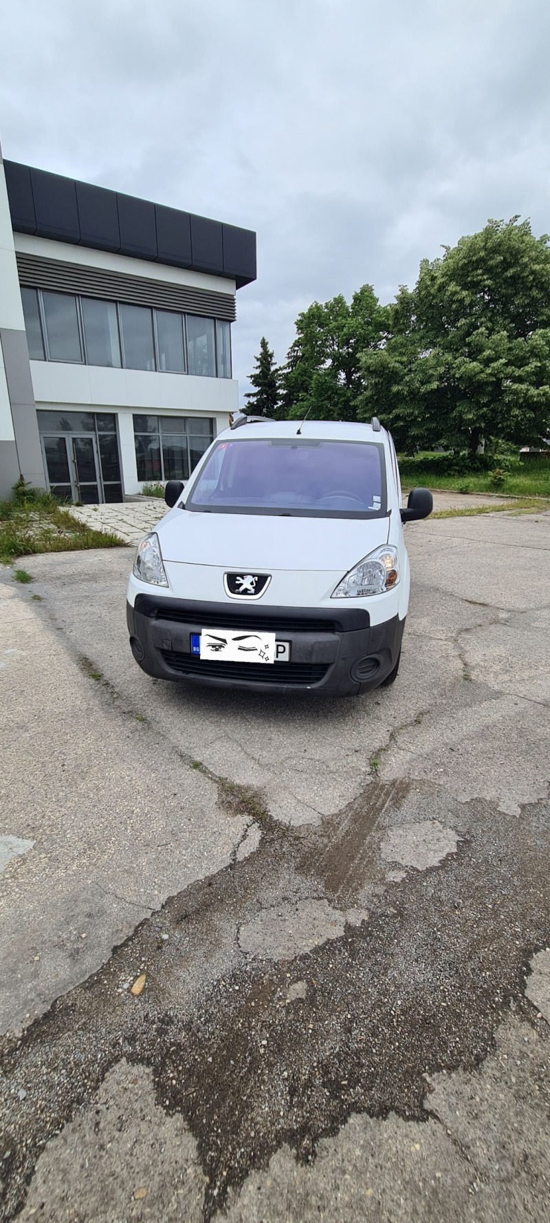 Peugeot Partner 1.6 HDI , снимка 4 - Автомобили и джипове - 45845149