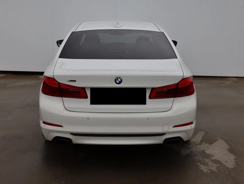 BMW 540 i xDrive Sport Line, снимка 4 - Автомобили и джипове - 47913233