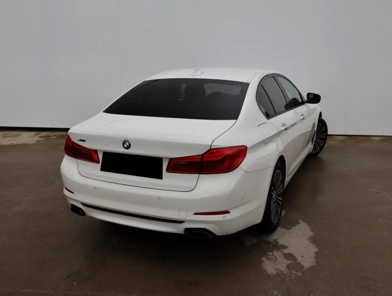 BMW 540 i xDrive Sport Line, снимка 5 - Автомобили и джипове - 47913233