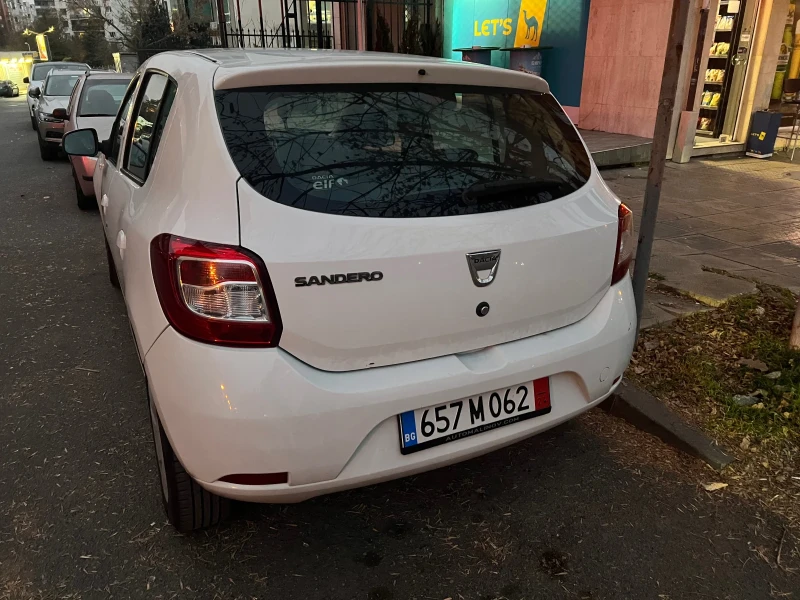 Dacia Sandero, снимка 15 - Автомобили и джипове - 47988536