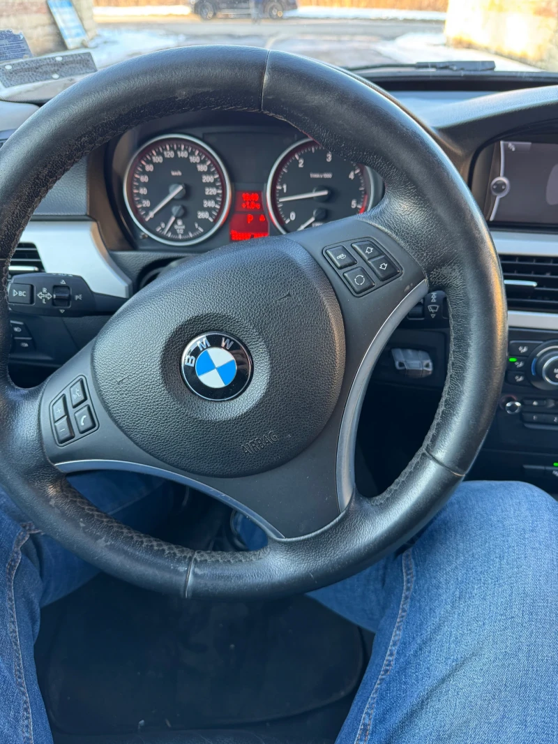 BMW 330, снимка 9 - Автомобили и джипове - 49261301