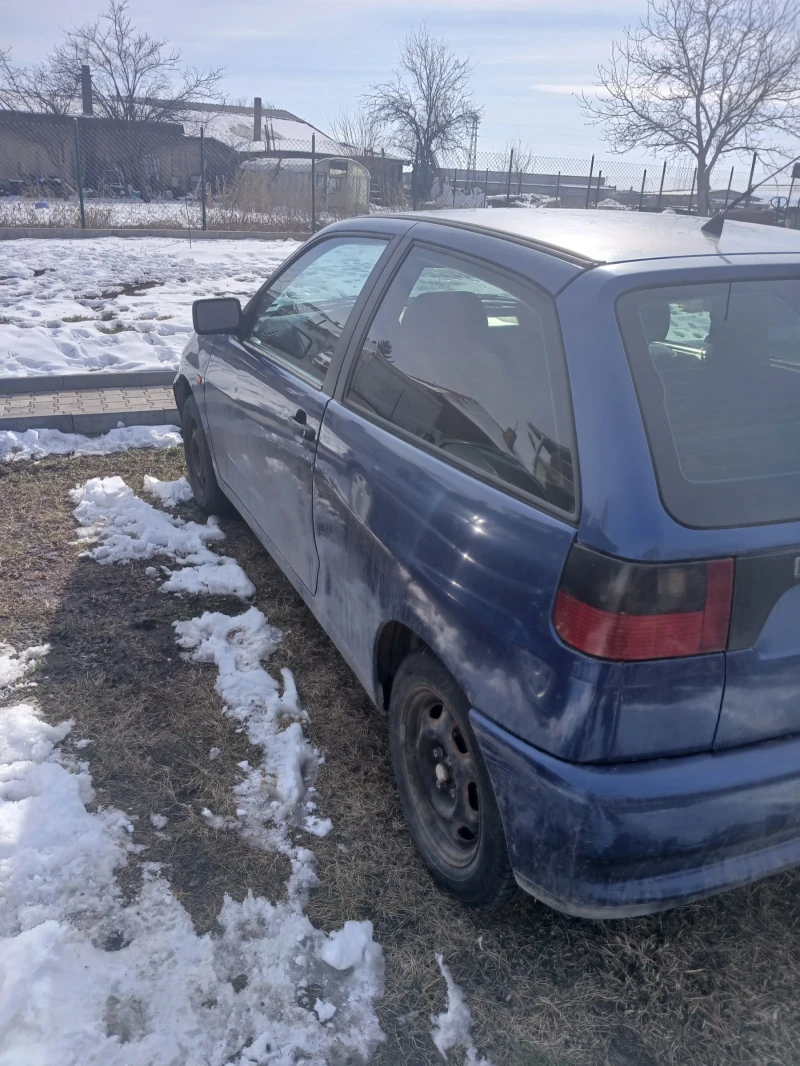 Seat Ibiza 1.0, снимка 4 - Автомобили и джипове - 49376861