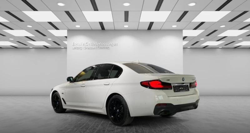 BMW 530E 530E xDrive, снимка 7 - Автомобили и джипове - 50628830