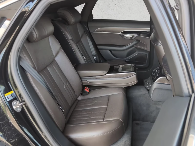 Audi A8 50TDI/QUATT/286HP/LASER/ACC/AMBI/S.CLOSE/B&O/103g, снимка 15 - Автомобили и джипове - 51326897