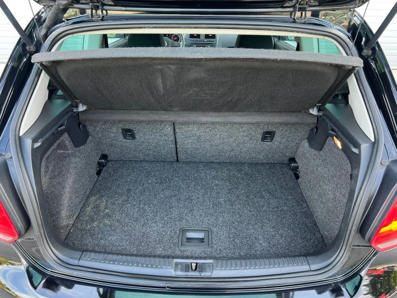 VW Polo 1.2I KLIMATIK EVRO 5A ЛИЗИНГ!!!, снимка 11 - Автомобили и джипове - 51534944