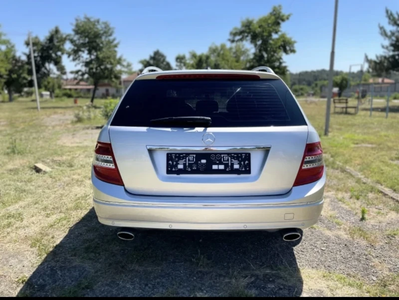 Mercedes-Benz C 320 Avantgarde, снимка 3 - Автомобили и джипове - 51639924