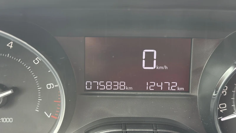 Peugeot 2008 ACT VTI82, снимка 3 - Автомобили и джипове - 52352889