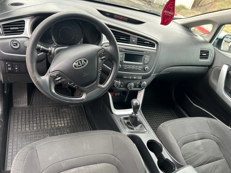 Kia Ceed, снимка 5 - Автомобили и джипове - 51961043