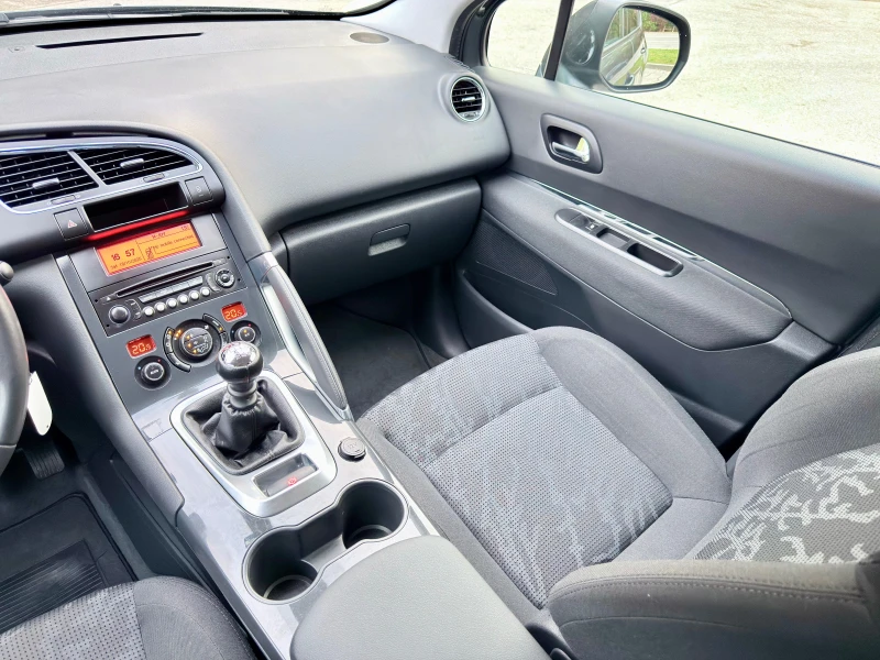 Peugeot 3008 1.6HDI* 112k.c.* Euro5B* , снимка 12 - Автомобили и джипове - 52143629