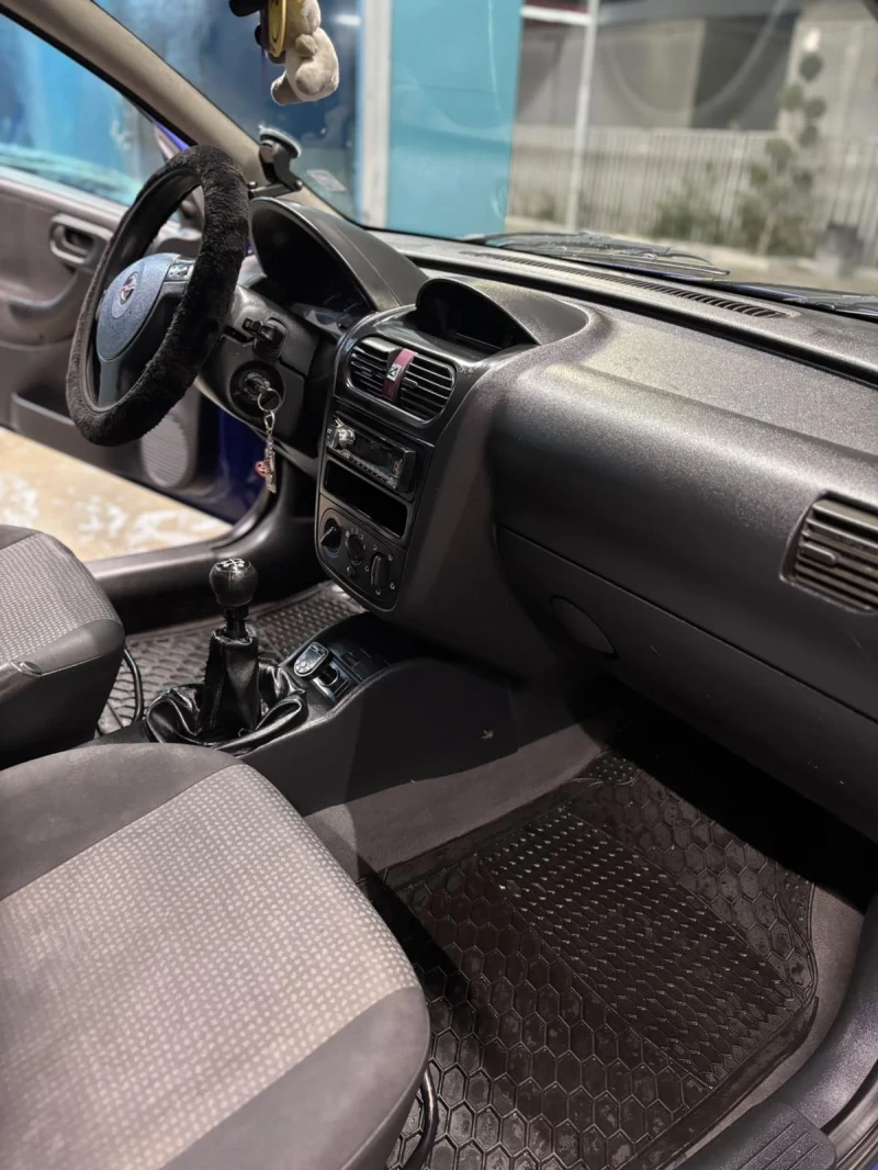 Opel Corsa C, снимка 10 - Автомобили и джипове - 52739736