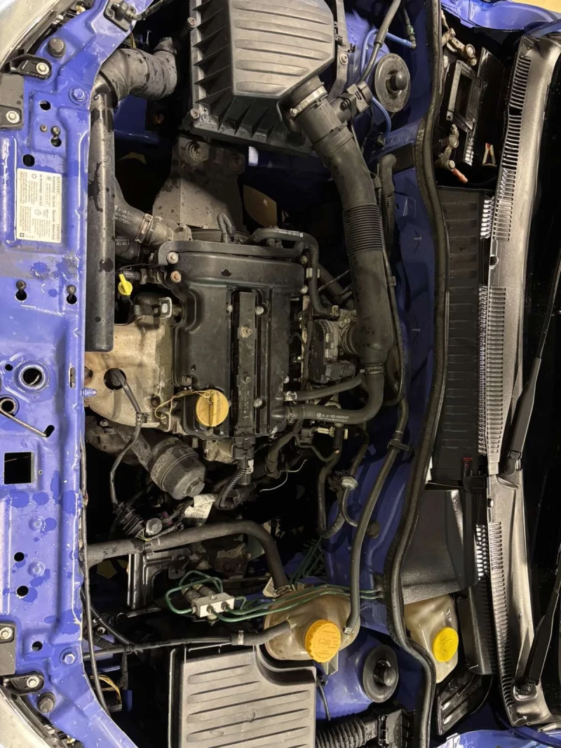 Opel Corsa C, снимка 16 - Автомобили и джипове - 52739736