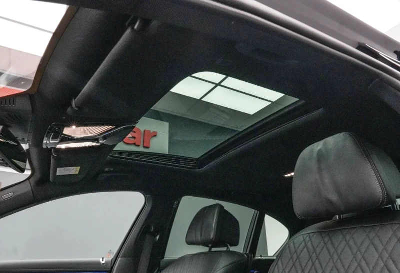 BMW 750 M-Sport xDrive, снимка 9 - Автомобили и джипове - 52732249