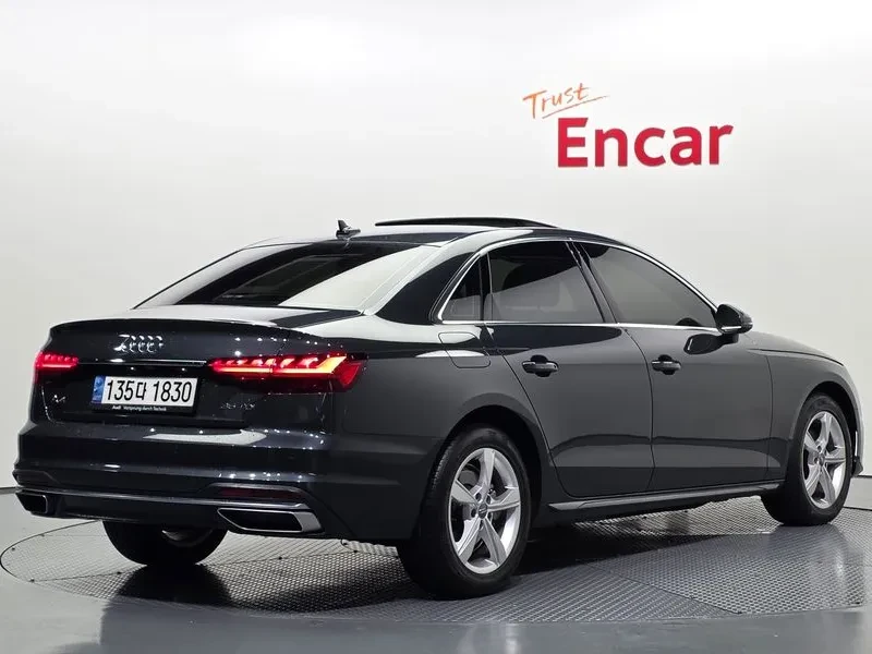 Audi A4 2.0 TDI, снимка 2 - Автомобили и джипове - 54145233