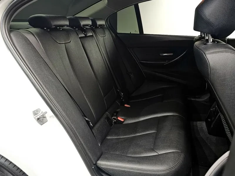 BMW 320 d, снимка 11 - Автомобили и джипове - 54592475