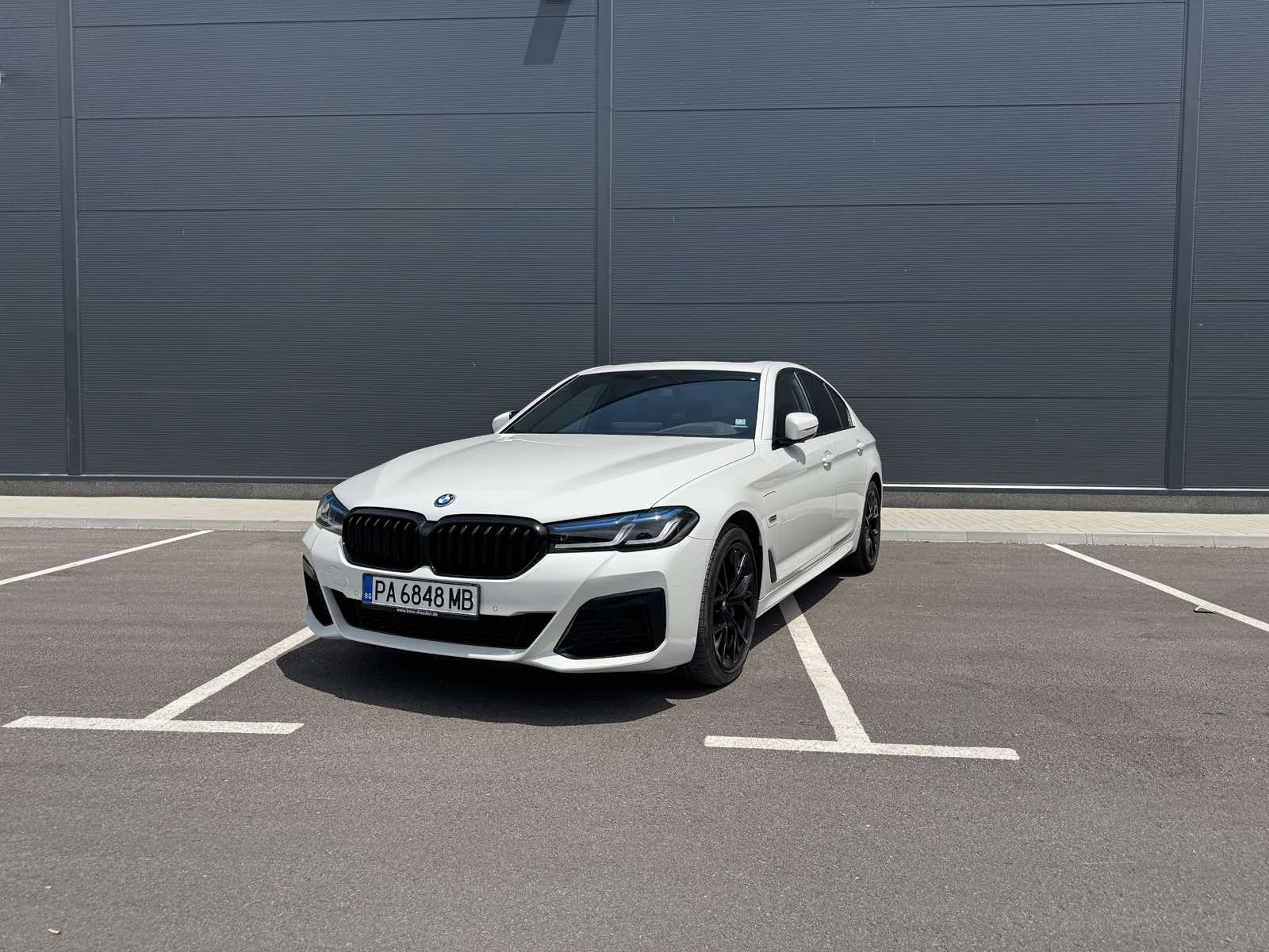 BMW 530E 530E xDrive, снимка 1