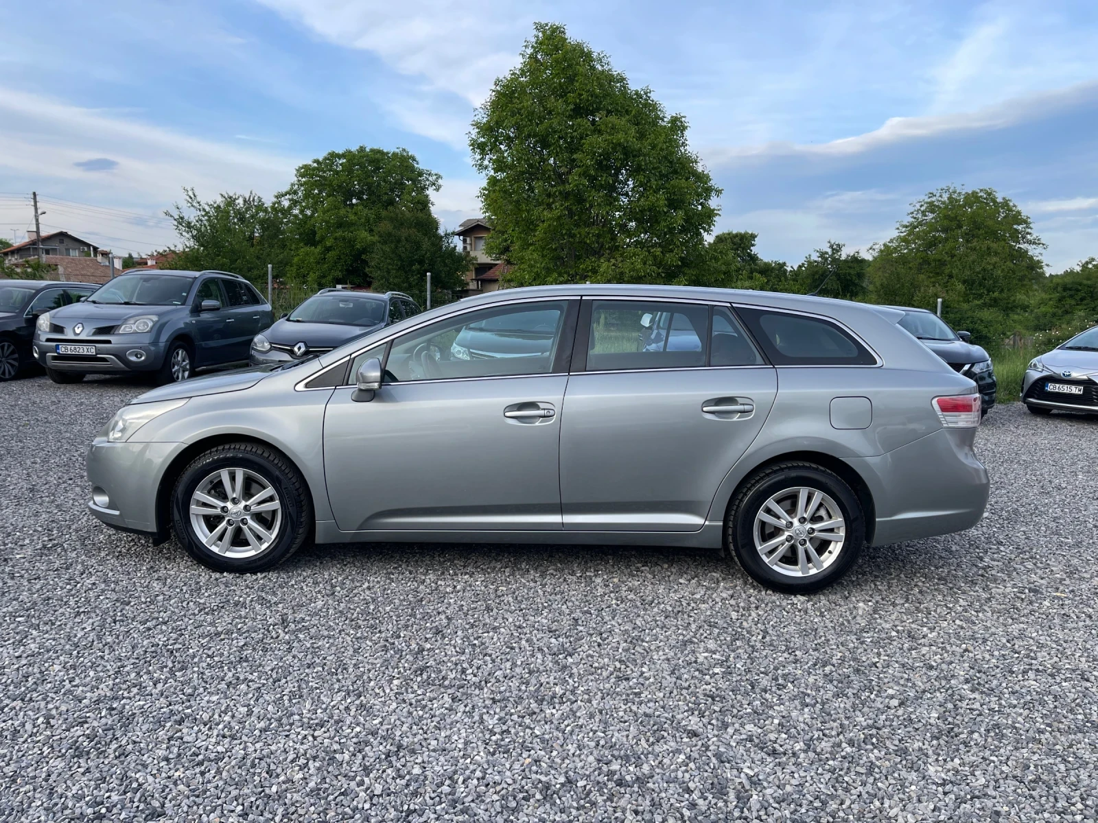 Toyota Avensis III, 1.8 VVTI, 147hp, 6скор, 2комплекта гуми, Темп - изображение 4