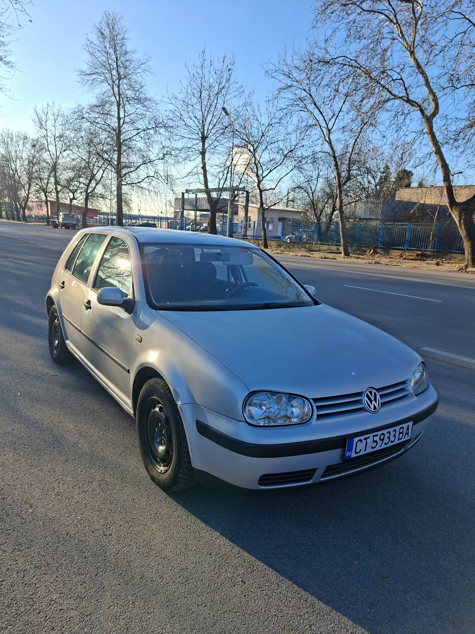 VW Golf 1.9 90 - изображение 2