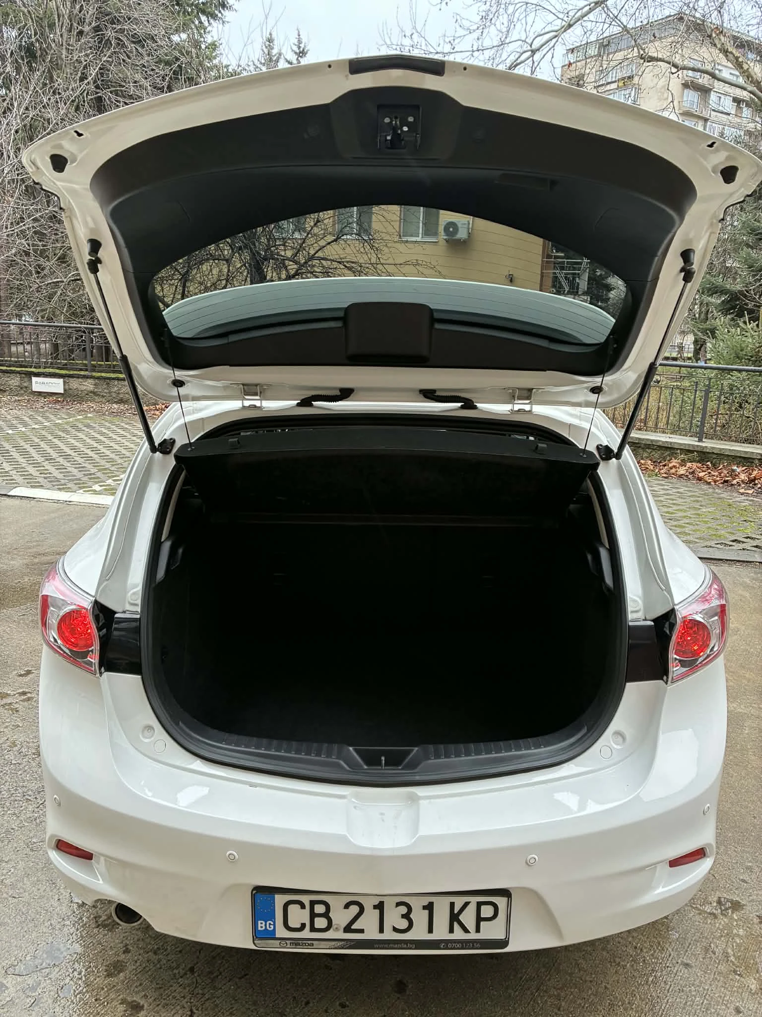 Mazda 3 1.3i Automatic - изображение 5