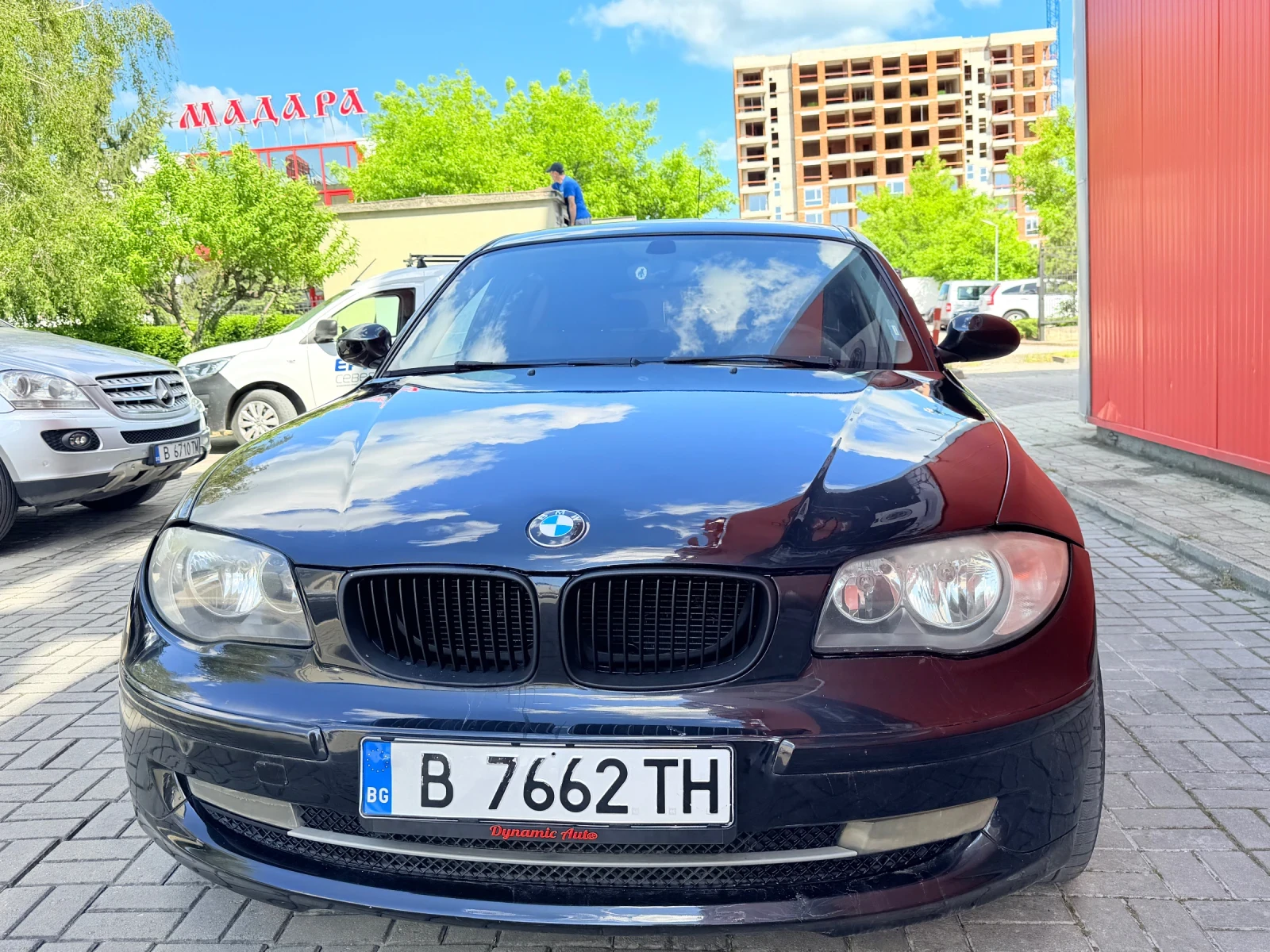 BMW 118 Автоматик 2009 Дизел, снимка 2 - Автомобили и джипове - 54385801